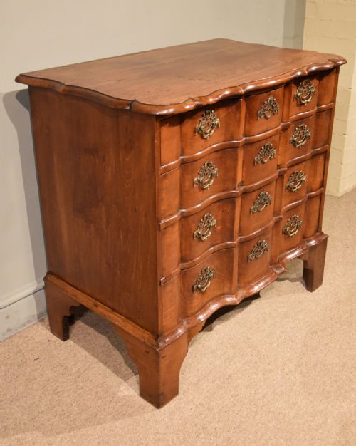 18TH CENTURY DUTCH CHESTNUT COMMODE CHEST OF DRAWERS - ADDITIONAL PHOTO 3