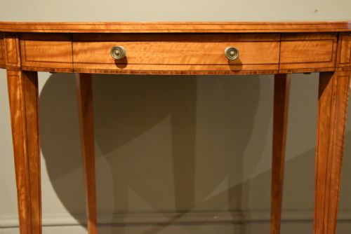 19TH CENTURY OVAL SATINWOOD WRITING TABLE - ADDITIONAL PHOTO 5