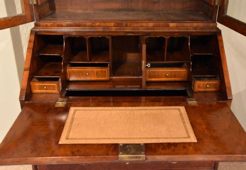 GEORGE I WALNUT BUREAU BOOKCASE - ADDITIONAL PHOTO 4