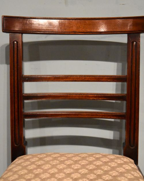 HANDSOME SET OF SIX GEORGE III SHERATON DINING CHAIRS - ADDITIONAL PHOTO 4