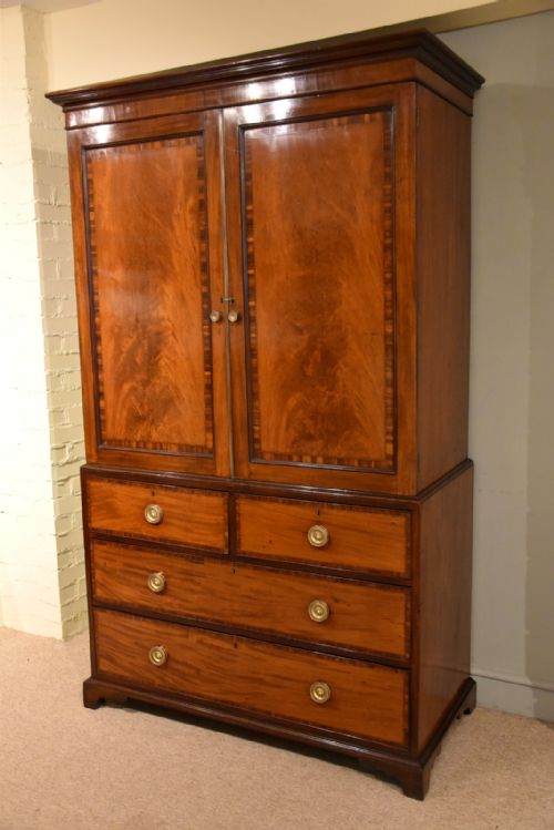 GEORGE III MAHOGANY LINEN PRESS - ADDITIONAL PHOTO 4