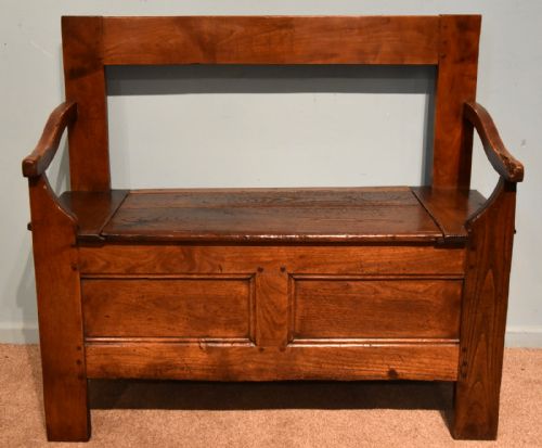 early nineteenth century french cherry wood bench - CATEGORY: ANTIQUE FURNITURE - DATED 19TH CENTURY