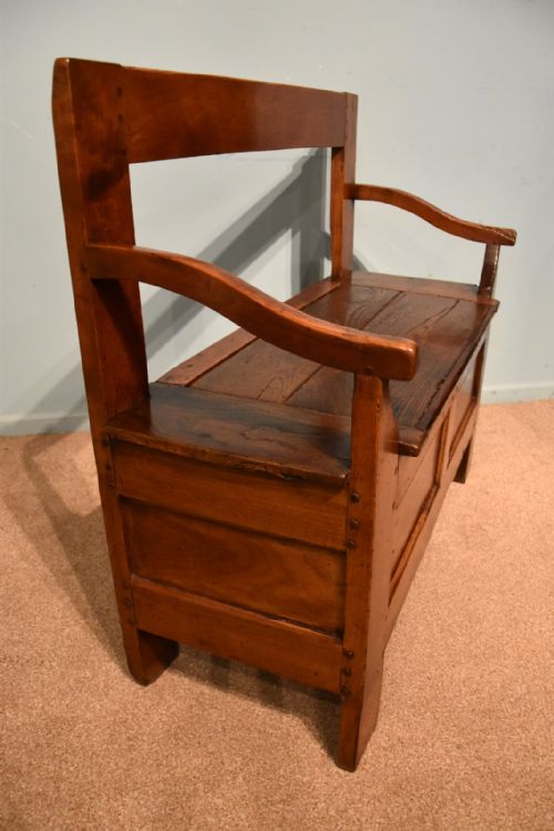 EARLY NINETEENTH CENTURY FRENCH CHERRY WOOD BENCH - ADDITIONAL PHOTO 5