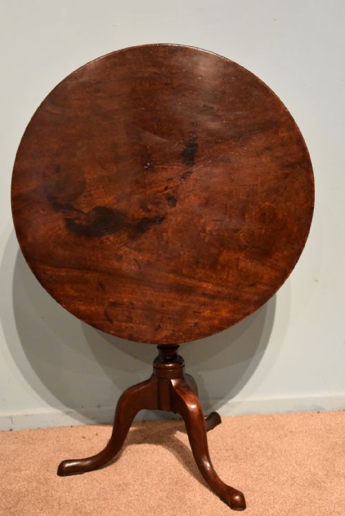 mid eighteenth century mahogany circular tripod table - CATEGORY: ANTIQUE TABLES - DATED 18TH CENTURY