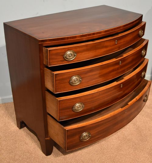 REGENCY PERIOD BOW FRONTED CHEST OF DRAWERS - ADDITIONAL PHOTO 3