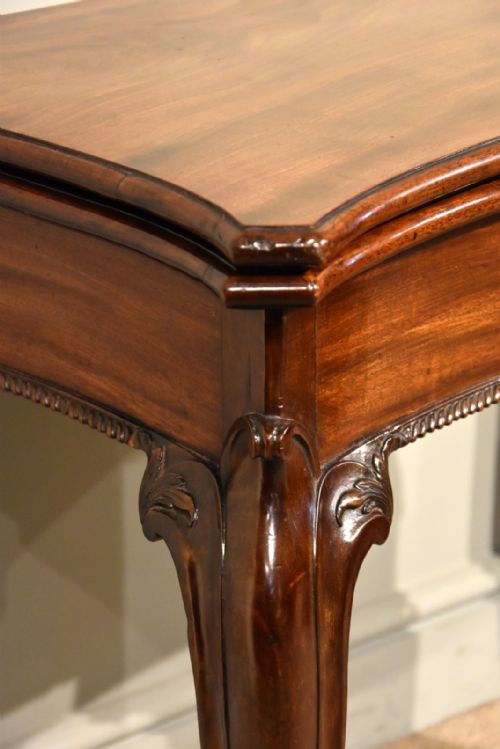 18TH CENTURY MAHOGANY SERPENTINE CARVED CARD TABLE - ADDITIONAL PHOTO 2