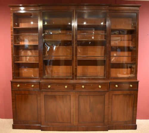 regency period mahogany breakfront bookcase - CATEGORY: ANTIQUE BOOKCASES - DATED 19TH CENTURY
