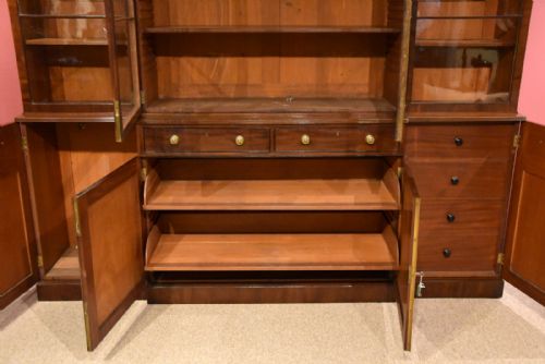 REGENCY PERIOD MAHOGANY BREAKFRONT BOOKCASE - ADDITIONAL PHOTO 7