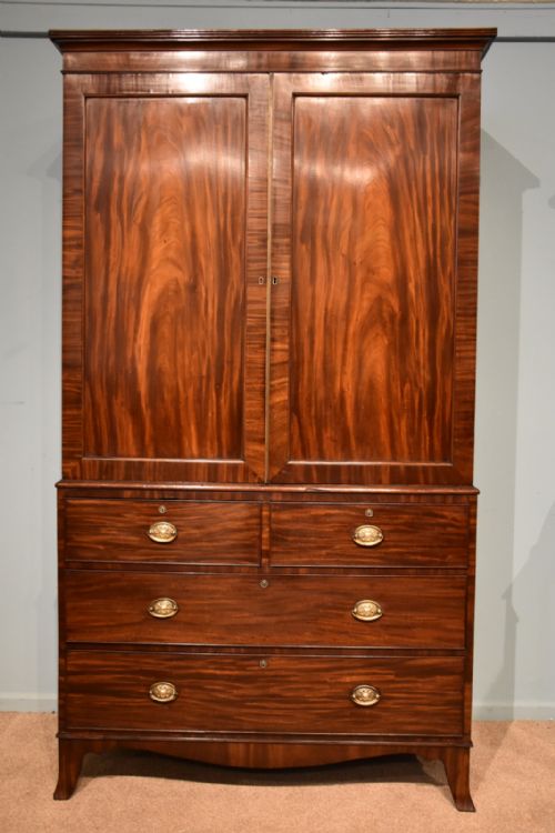 george iii mahogany linen press - CATEGORY: ANTIQUE CUPBOARDS - DATED 1800