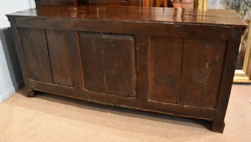 A MID 18TH CENTURY GEORGE III LARGE OAK DRESSER BASE - ADDITIONAL PHOTO 7