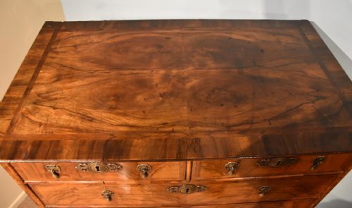 A GEORGE I WALNUT CHEST ON STAND - ADDITIONAL PHOTO 7