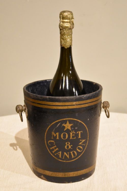 19TH CENTURY PAPIER MACHE MOET CHANDON CHAMPAGNE BUCKET - ADDITIONAL PHOTO 4
