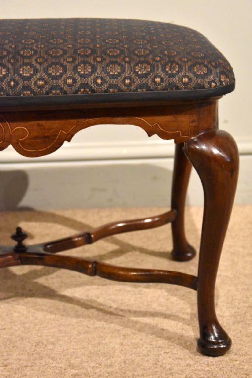 QUEEN ANNE PERIOD WALNUT PAIR OF FOOTSTOOLS - ADDITIONAL PHOTO 6