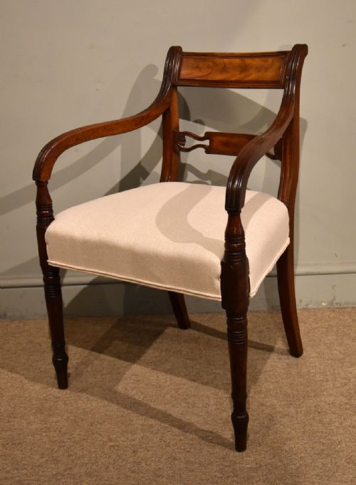 SET OF EIGHT 8 REGENCY PERIOD MAHOGANY DINING CHAIRS - ADDITIONAL PHOTO 2