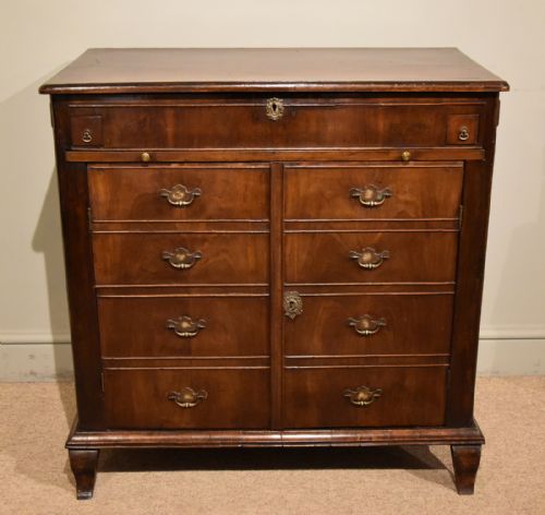 18TH CENTURY WALNUT GENTS DRESSING CHEST - ADDITIONAL PHOTO 2