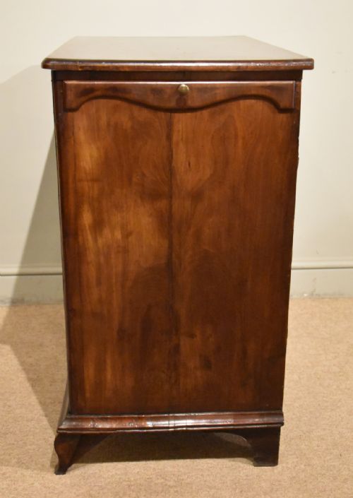 18TH CENTURY WALNUT GENTS DRESSING CHEST - ADDITIONAL PHOTO 10