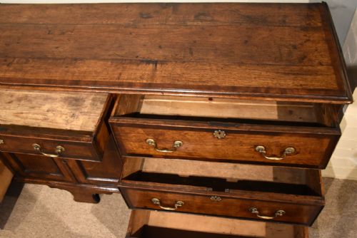 LARGE GEORGE II OAK DRESSER BASE - ADDITIONAL PHOTO 1