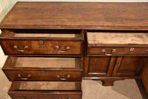 LARGE GEORGE II OAK DRESSER BASE - ADDITIONAL PHOTO 2