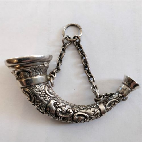 sampson mordan silver vinaigrette and scent bottle - CATEGORY: ANTIQUE SILVER - DATED 19TH CENTURY