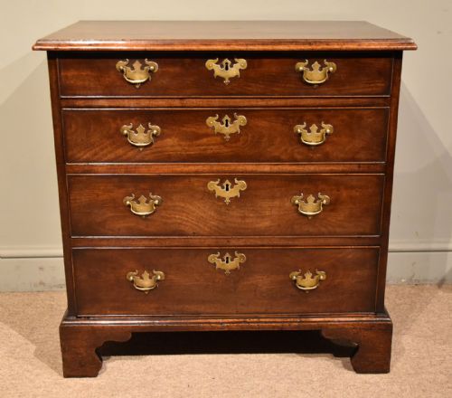 george iii mahogany chest of drawers - CATEGORY: ANTIQUE CHEST OF DRAWERS - DATED 18TH CENTURY