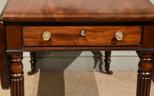 REGENCY MAHOGANY PEMBROKE TABLE - ADDITIONAL PHOTO 6