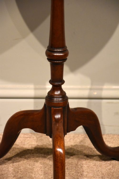 GEORGE III MAHOGANY WINE TABLE - ADDITIONAL PHOTO 4