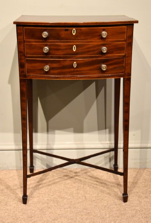 regency mahogany bow fronted side table - CATEGORY: ANTIQUE CUPBOARDS - DATED REGENCY