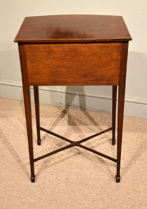 REGENCY MAHOGANY BOW FRONTED SIDE TABLE - ADDITIONAL PHOTO 6