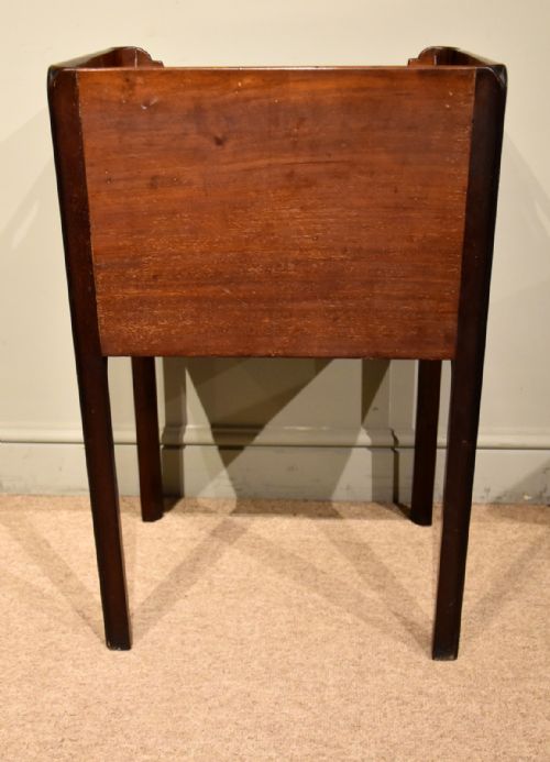 GEORGE III TAMBOUR FRONTED BEDSIDE TABLE COMMODE - ADDITIONAL PHOTO 6