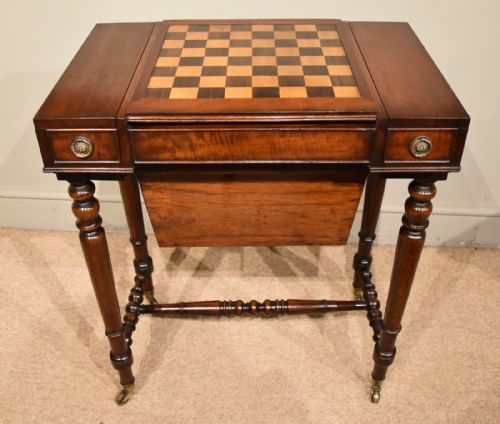 william iv mahogany games table - CATEGORY: ANTIQUE TABLES - DATED 19TH CENTURY