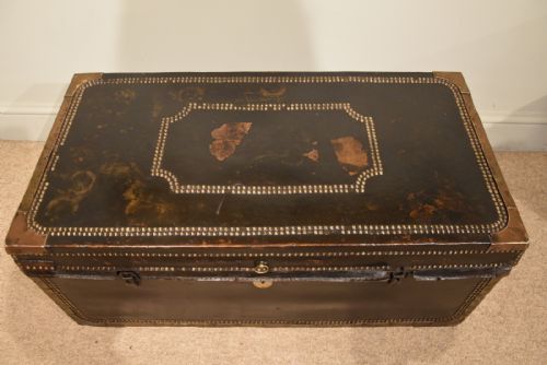 EARLY 19TH CENTURY COACHING TRUNK - ADDITIONAL PHOTO 5