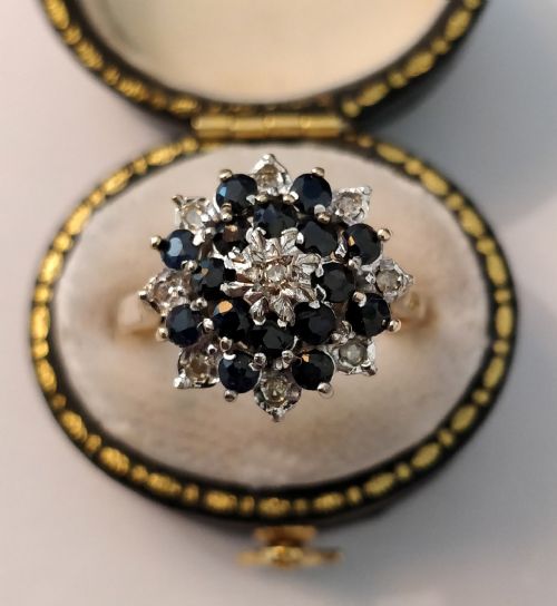 9ct gold vintage 1950s sapphire and diamond cluster ring - CATEGORY: ANTIQUE JEWELLERY - DATED 1950