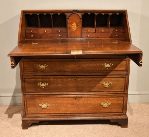 GEORGE III OAK BUREAU WITH FITTED INTERIOR - ADDITIONAL PHOTO 1