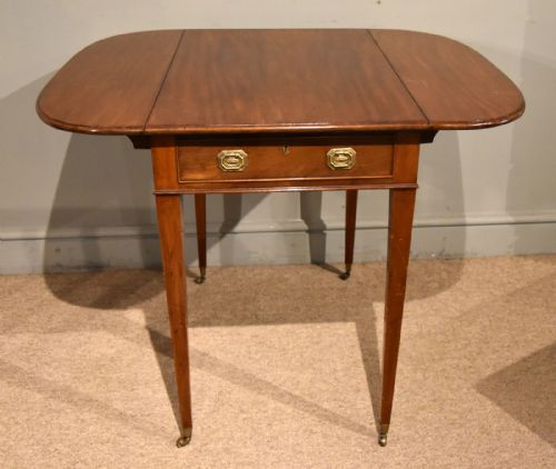 GEORGE III MAHOGANY PEMBROKE TABLE - ADDITIONAL PHOTO 1