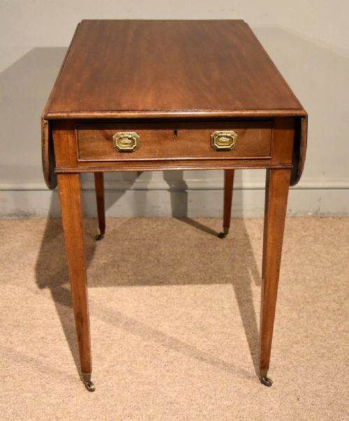 GEORGE III MAHOGANY PEMBROKE TABLE - ADDITIONAL PHOTO 3