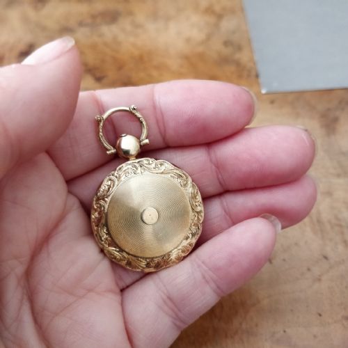 VICTORIAN 15CT GOLD LOCKET - ADDITIONAL PHOTO 7