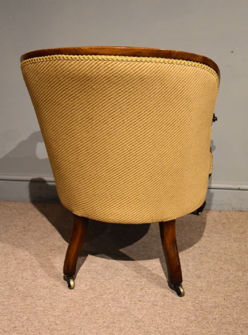 19TH CENTURY CARVED UPHOLSTERD ARMCHAIR - ADDITIONAL PHOTO 2