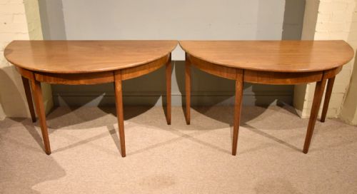 18th century pair of mahogany console tables - CATEGORY: ANTIQUE TABLES - DATED 18TH CENTURY