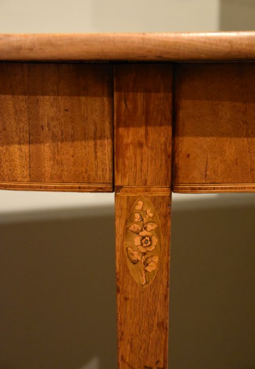 18TH CENTURY PAIR OF MAHOGANY CONSOLE TABLES - ADDITIONAL PHOTO 4
