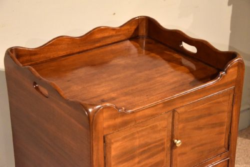 MAHOGANY LATE 18TH CENTURY BEDSIDE CUPBOARD - ADDITIONAL PHOTO 6