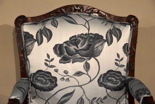 19TH CENTURY GAINSBOROUGH ARMCHAIR - ADDITIONAL PHOTO 6