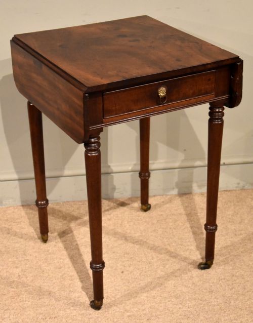 regency period mahogany drop leaf side table - CATEGORY: ANTIQUE TABLES - DATED 19TH CENTURY