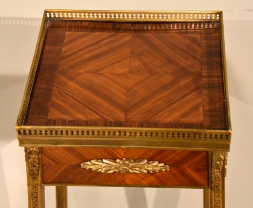 19TH CENTURY GILT BRONZE TULIPWOOD AND KINGWOOD URN STAND - ADDITIONAL PHOTO 3