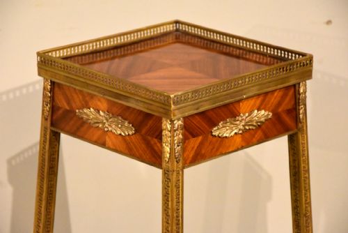 19TH CENTURY GILT BRONZE TULIPWOOD AND KINGWOOD URN STAND - ADDITIONAL PHOTO 5
