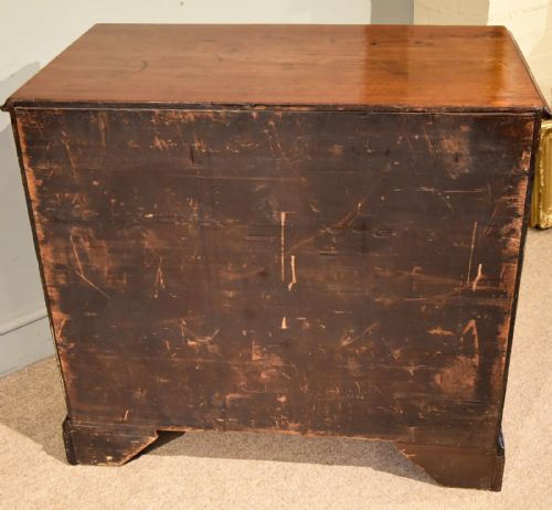 GEORGE III MAHOGANY CHEST OF DRAWERS - ADDITIONAL PHOTO 8