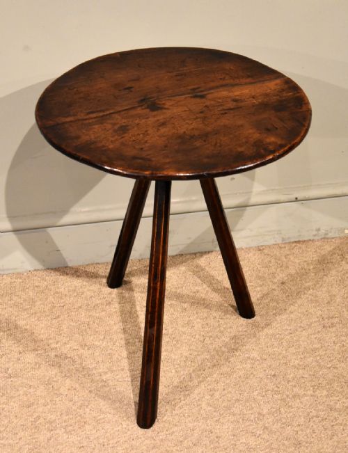 small vernacular elm 'gypsy' table - CATEGORY: ANTIQUE TABLES - DATED 19TH CENTURY