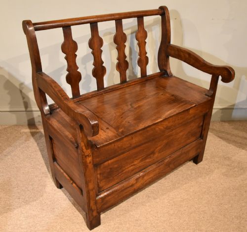 MID 19TH CENTURY FRENCH CHESTNUT BENCH - ADDITIONAL PHOTO 4