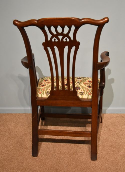 18TH CENTURY CHIPPENDALE PERIOD MAHOGANY ARMCHAIR - ADDITIONAL PHOTO 5