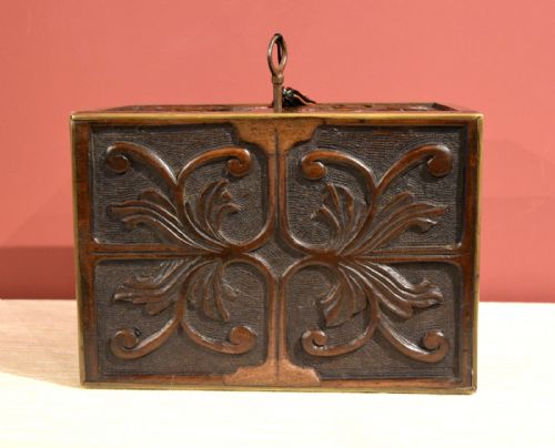 CONTINENTAL 19TH CENTURY CARVED OAK CASKET BOX - ADDITIONAL PHOTO 5