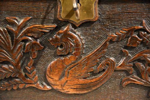 CONTINENTAL 19TH CENTURY CARVED OAK CASKET BOX - ADDITIONAL PHOTO 7